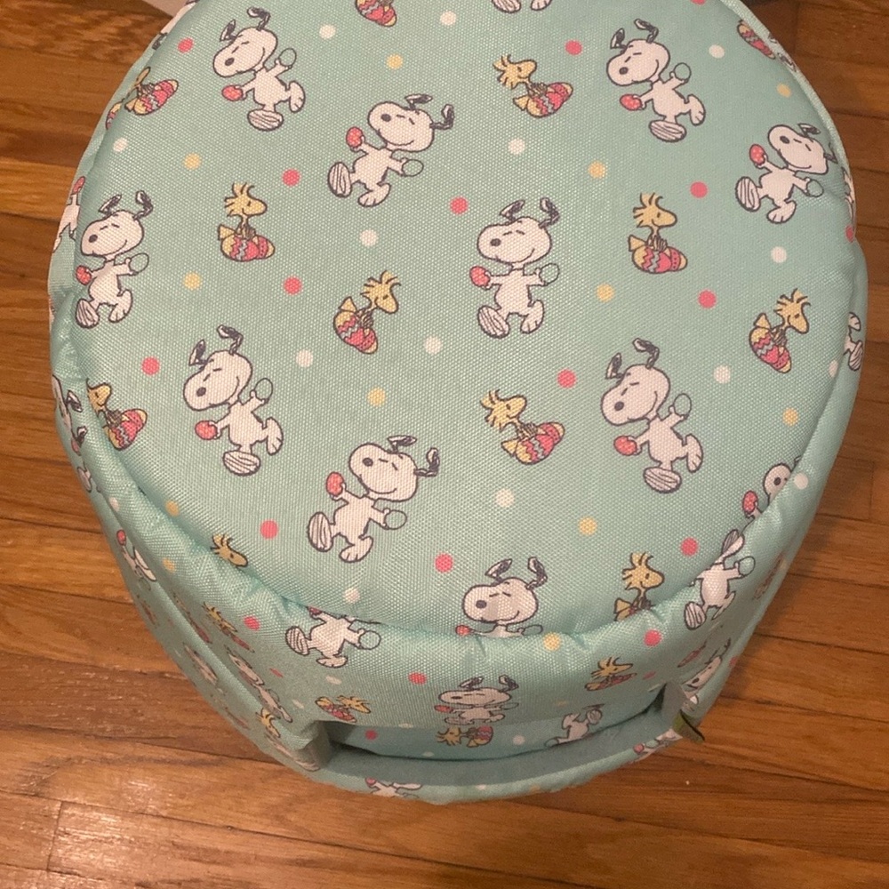 Snoopy and Woodstock Patterned Backpack - Picture 3 of 4